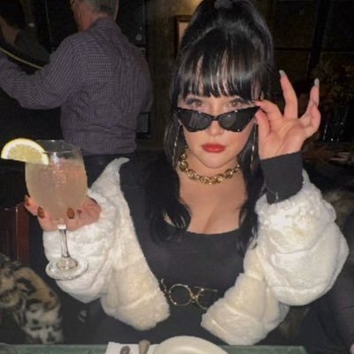 LinzElisabeth's profile picture. He said what? and I told him that I didn't know. (she/her)