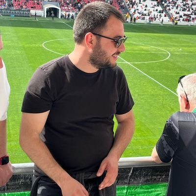 Oziicii's profile picture. GREEN&RED🇮🇹