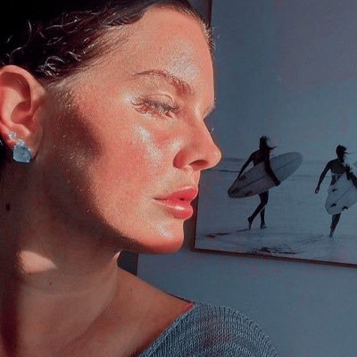 svorae's profile picture. 