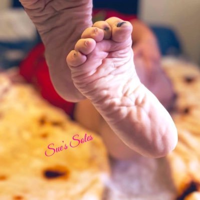 Wrinkly &Meaty Soles! MUST SEND BEFORE SPEAKING TO ME!! CASH APP $yolichita NO NUDES!!! DM FEE $25 ( 52yrsold) I DO NOT DO SESSIONS!!! Don’t ask!!