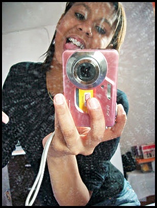 Ela senta, ela senta ,ela senta com força♪
