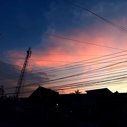 ...berasumsi langsung aj kadang byk miskom, apalagi via media daring