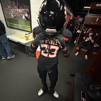 c/o 2026. CB. Powell HS. 5’9. 160lb.