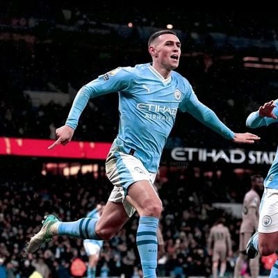 @Mahrez22 
@lesVerts 
Phil Foden sera le meilleur joueur anglais de tout les temps