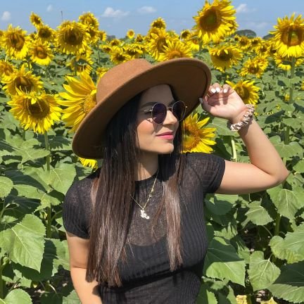 Hija de Dios - Comunicadora - Esposa feliz - Instagram y Snapchat: angeviera