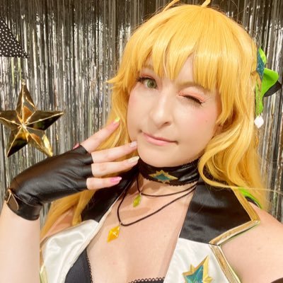 Derp Queen ★ Cosplayer ★ WCS Team USA 2021 ★ Idol Professor ★ Wig Warlock★ Manga Letterer★ she/her ★