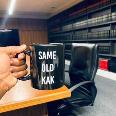 mofokeng_Esq1's profile picture. Political Science & Inter Relations x2 Cum Laude graduate 🎓| LL.B 🎓| LL.M with specialisation in Constitutional & Philosophy of Law⌛| CA ⚖ | @ManCity 💙