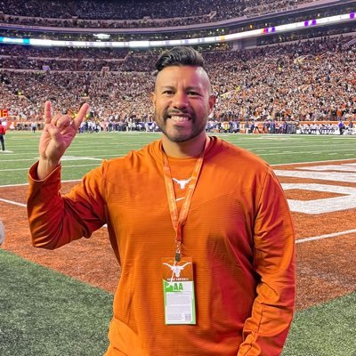 Social Media | Content Creator for @UTAustin 🤘 Hook ‘Em