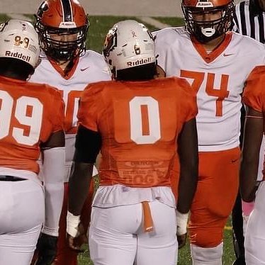 MLB/DE Class of 2024| 6'1 230| 3.0 GPA| Plainfield east highschool (IL)| (312)-202-2065 parent (773)-454-9740| @sxufootball
