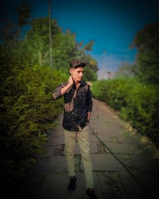 x_ritesh_07's profile picture. 