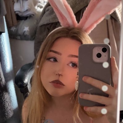 tamsinspriv's profile picture. For emotions and shii  (BPD haver)