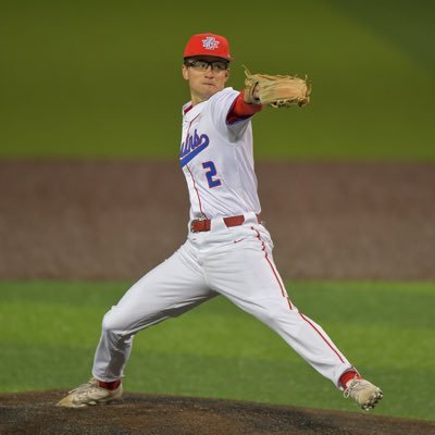 West Brook High School C/O ‘24 • @gladbaseballbmt Stewart • RHP/3B • 6’2, 180 LBS • 4.2 GPA • tate8savage@gmail.com