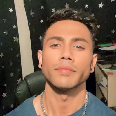 Trainee Solicitor | Founder @EmpowerLAC | Blairite🌹🏳️🌈| Own Views | IG: es_m0z3s | PSN: Mozes09