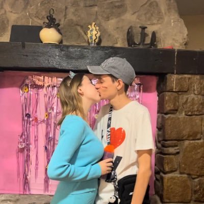 14_Damiii's profile picture. 