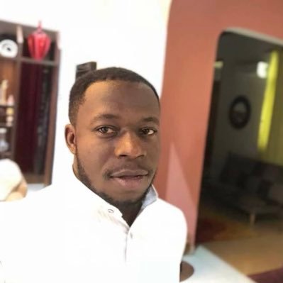 Psalm 27:4 - Energy Engineer - Writer -Relationship Coach - i.g @chronicles_opoku Snapchat: @Chronicles Opoku- @ManUtd ⚽️ @Spurs🏀 -@DjokerNole🎾 #ChronyDaily®️