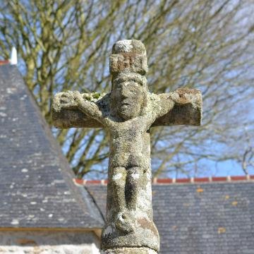 Gentil breton. D'Armorique en Armorique. De l'archaïque à l'enfer du vivre ensemble.
Un barbare selon la clique parisienne.
Bloque 5 ha en BZH
