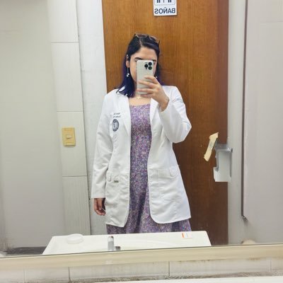 Una bad bitch girl de los noventas ❤️‍🔥😈 🌈            

Doctora👩‍⚕️// Repostera 👩‍🍳