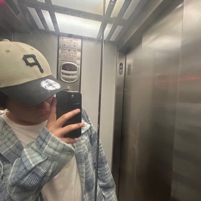 LuisOrezzoli19's profile picture. LATE FOR GOOD ⌛️
