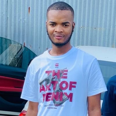 ʼBeing black you have to extra extra tryʼ🇿🇦
AMG /// PETRONAS🧎🏽❤️
Born & bred in Mpumalanga
Music producer🙏🏼
https://t.co/Si0hM2f1tb