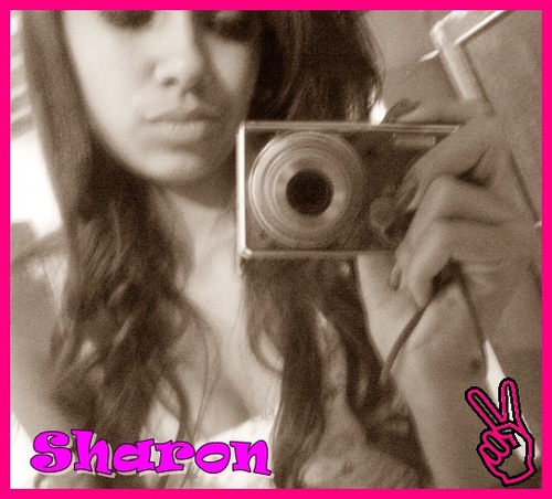 meiga,fofa,simples,espertinha,brincalhona..
eeer sou eu!