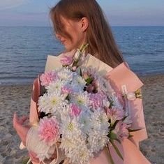 NicoleEvan20166's profile picture. 