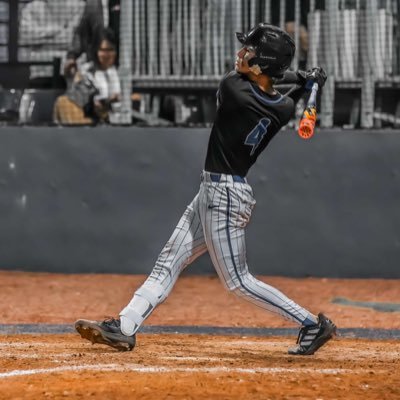 Southwest Miami senior highschool | CO 2025 | 5’8 135lbs | 3.3 gpa | MIF | perezajay14@gmail.com