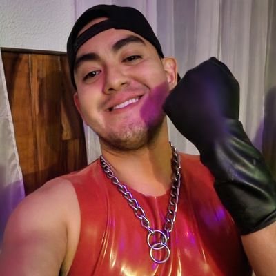 Fisting lover, power vers, indetectable
https://t.co/BoEgV5PTLF