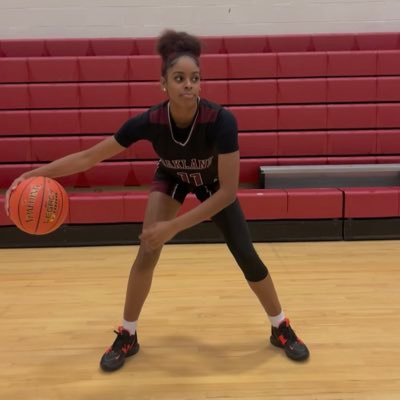 londeezyyyyy⭐️| oakland catholic❤️🤍| WPA Bruins | 5'8 sg | 3.3 gpa