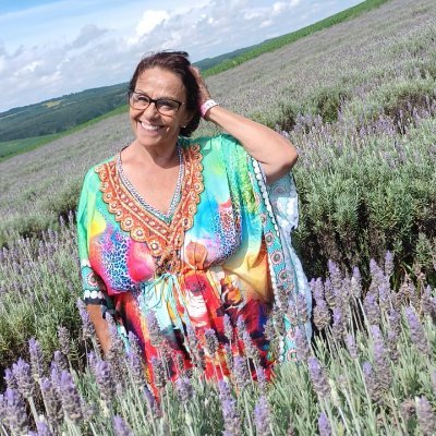 neusamartinspg's profile picture. 