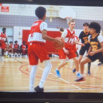 #2 C/O 26’🇨🇦// C/O 27’ 🇺🇸 // GLENLAWN COLLEGIATE INSTITUTE // 5.8 130 PG/G🏀 // email: ayanlea00@gmail.com