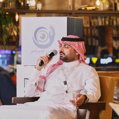 عضو هيئة التدريس واستشاري بصريات جامعة الملك سعود | الزمالة الأمريكية في البصريات | نائب رئيس الجمعية السعودية للبصريات|عضو مجلس إدارة جمعية بصر للجميع الخيرية