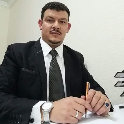 محامي / خريج كلية الشريعة والقانون جامعة الأزهر