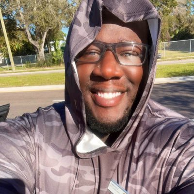 Diehard Miami Dolphins Fan. I be posting freaky shit. VERY vulnerable. Stay Positive. Navy Veteran⛵️
