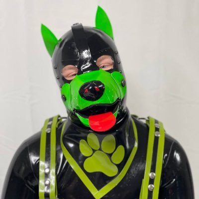 25 / Furry 🐾 / Pup 🐶 / Rubber crafter ✂️🖌️ / Scientist 👨‍🔬/ 18+ only 🔞 Based in the DC area. https://t.co/WVG9aprv15 Rubber Commissions: 🔴, DMs open