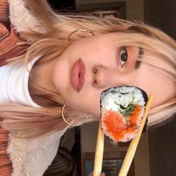 x96Q2qx4nGKDR's profile picture. Birinin evinde yalnızım ve randevuya çıkmak istiyorum.