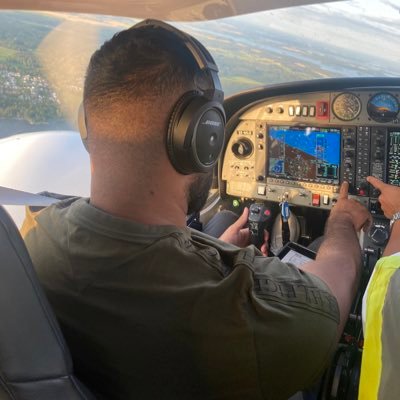 Student Pilot 👨🏽‍✈️