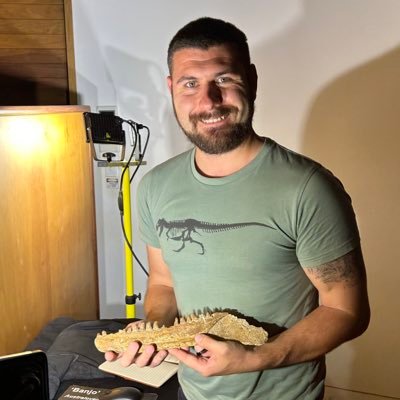 PhD Candidate - Evans EvoMorph Lab, Monash University. | The undisputed Dinosaur man. | I study theropods and theropod accessories.