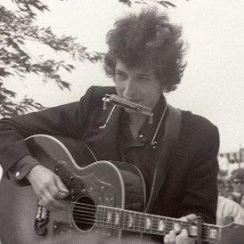 the irl roman roy | bob dylan but if he didn’t fumble joan (@sn0wba1rd)