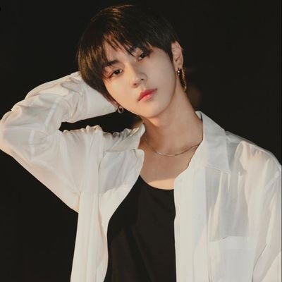 yzkmiji's profile picture. Charles Leclerc