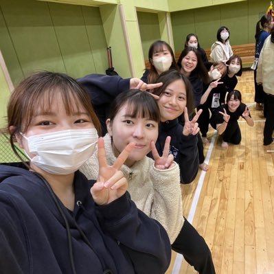 大学公認サークル💮 毎週月・水・土曜日に明治大学と活動しています⚔️スポーツチャンバラの紹介から新入生にお得な大学の情報まで色々お伝えします! 気になる方はDMまで✉️碧剣会(みつるぎかい)公式アカウント➡@MeijiChanbara #春から昭和女子 #swu
