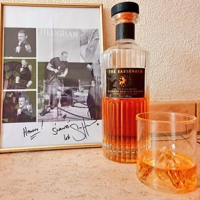 Sam Heughan FAN since 12 Years! 🙌

 OL💛Clanlands🤎Men in Kilts💙 TheCoupleNextDoor 🔥Waypoints🍄
 Sassenach Whisky and Gin Enjoyer.
🇨🇭🗻 🥃🍸