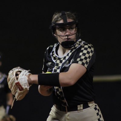 RHPitcher/1B | #4 East Ridge HS 🥎 🏋️‍♂️ |  GPA 3.5 |  NCAA ID #2305914451