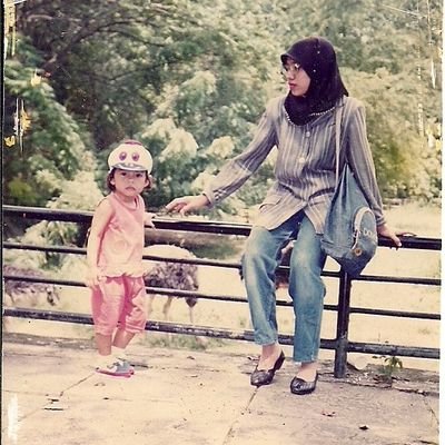 niahana13's profile picture. Malaysian.