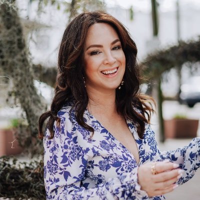 #Marketing, #MomLife + More in Covington, LA. Founder @ihartcontent. Teaching ethical AI content creation for marketers #SOSVenezuela