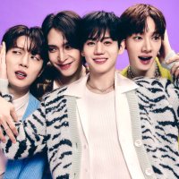 라뷰💙💛💚💜 (@since2010light) 's Twitter Profile