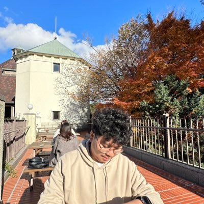 tongroring's profile picture. to the people who appreciate me, i love you.