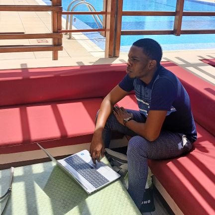 souleym63169437's profile picture. informaticien de formation, leader , consultant en communication, Entrepreneur social