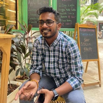 Passionate Software Engineer(Java+React)
Resume: https://t.co/ZiDgHyJoNX
Github: https://t.co/61fbr979k2
LinkedIn: https://t.co/4h17zyX8V0