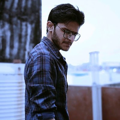 mayurpandit330's profile picture. 