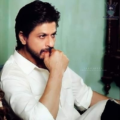 فلَنحيا وليُزهرُ الحقُّ في سَبيلَنا ولنَكنْ أنصارَه مهما حيينا⚖️❤️